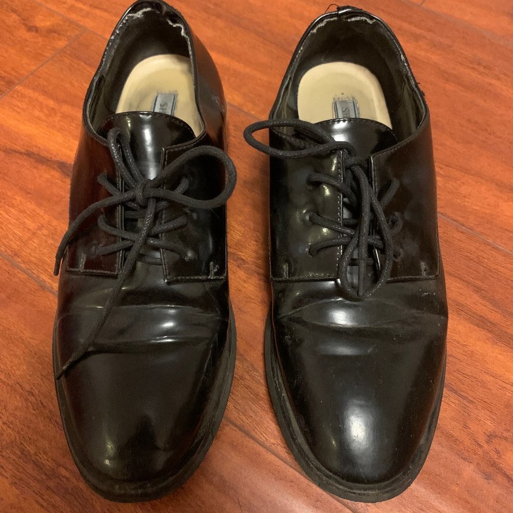 Well worn Coliac like women lofter shoe